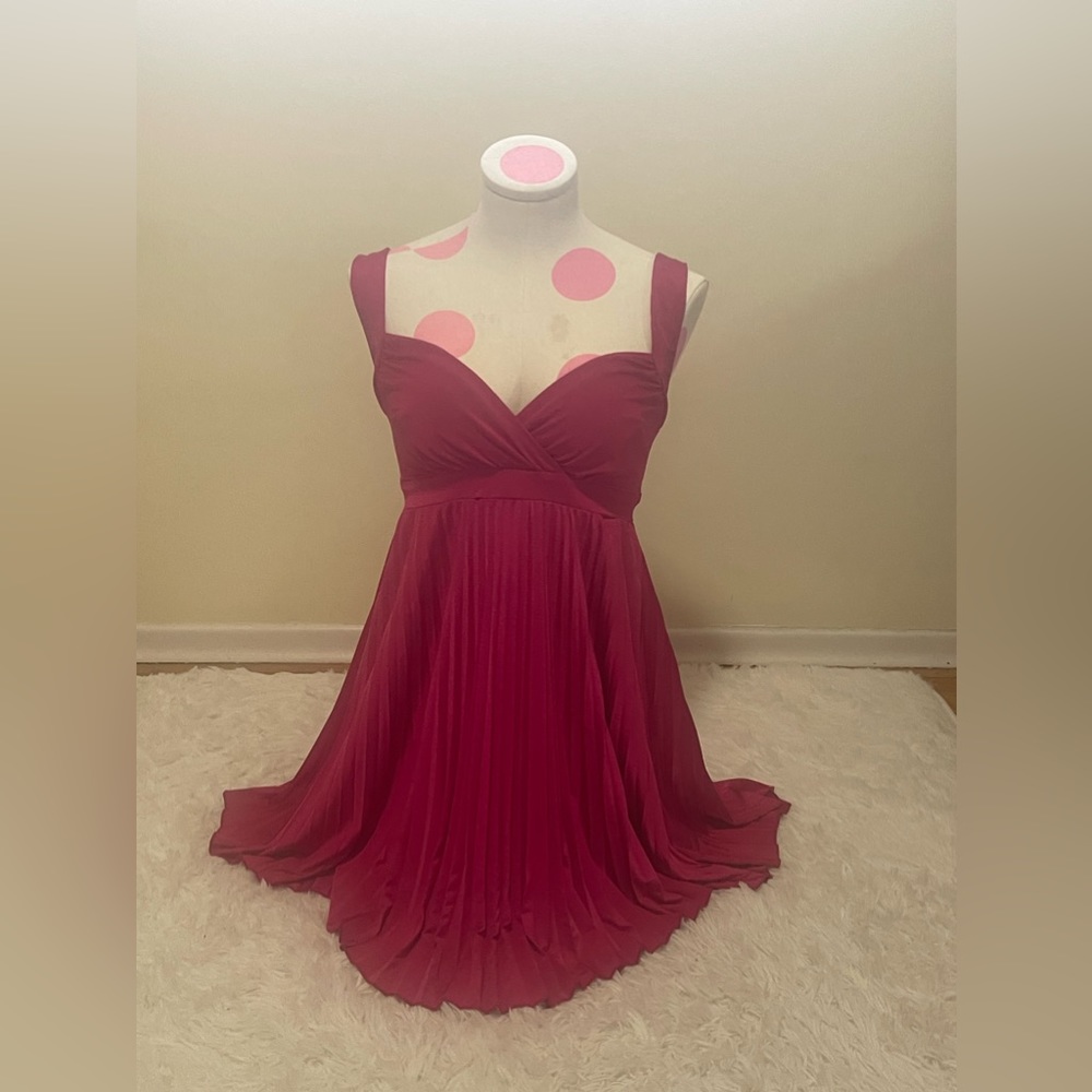 Pink pleated dress - size small